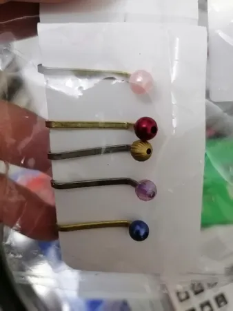 گیره روسری زنانه دینا کد A003 مجموعه 5 عددی