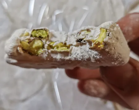 گز آردی 42 درصد پسته ویژه گز کرمانی - 450 گرم