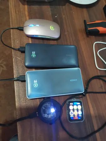 پاوربانک 25 وات انکر مدل A1249H11 ظرفیت 10000 میلی آمپر ساعت