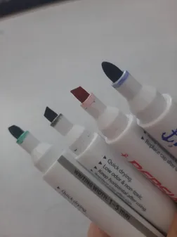 ماژیک وایت برد پرشیا کد P-201 بسته 4 عددی