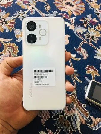 گوشی موبایل وکال مدل V1 Plus دو سیم کارت ظرفیت 128 گیگابایت و رم 4 گیگابایت