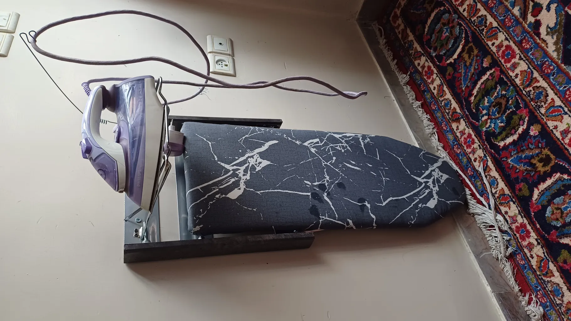 میز اتو میکا مدل دیواری