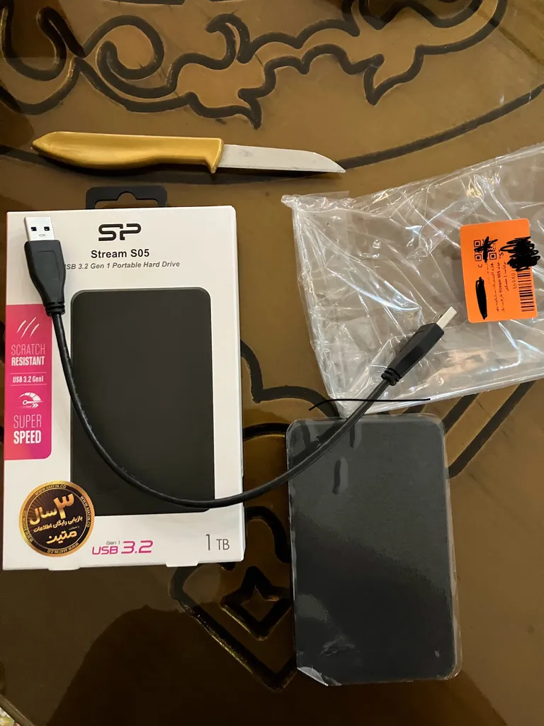 هارد اکسترنال سیلیکون پاور مدل Stream S05 ظرفیت یک ترابایت دارای رابط USB Type-A 3.0