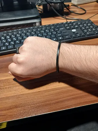 دستبند مردانه مدل بنگل پیچی