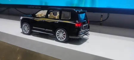 ماشین بازی چه ژی مدل فلزی 6 درب بازشو تویوتا دودزا