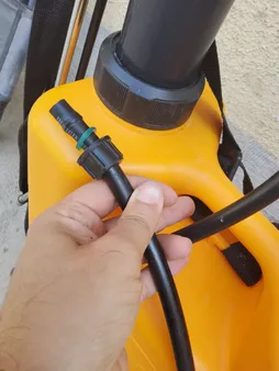 سمپاش اس بی سی مدل 102 گنجایش 20 لیتر