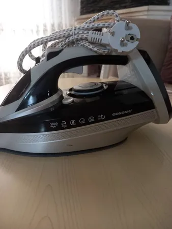 اتو بخار گوسونیک مدل GSI-300