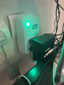 محافظ ولتاژ مهیار مدل MH3.D دیواری