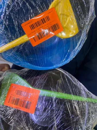 کاسه رنگ مو مدل Fashion به همراه برس رنگ مو مدل Hum