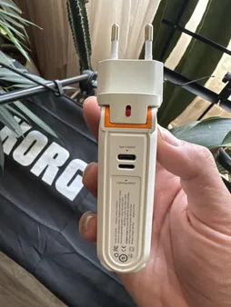 پاوربانک 20 وات هیسکا مدل HP-123PD ظرفیت 10000 میلی آمپر ساعت