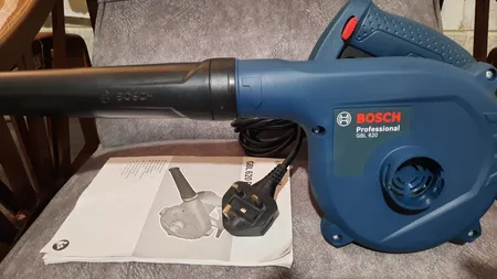 دستگاه دمنده و مکنده بوش مدل GBL 620 Professional
