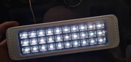 چراغ اضطراری ویداسی شارژی مدل WD-823A