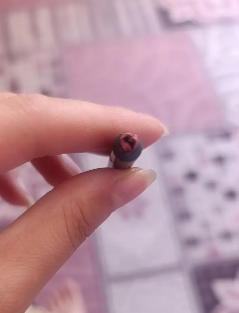 مداد لب دیفکتو مدل 08