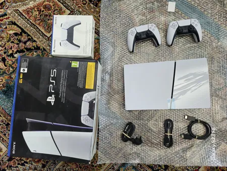 کنسول بازی سونی مدل PlayStation 5 Slim Digital Edition ظرفیت یک ترابایت ریجن 2016B اروپا به همراه دسته اضافه