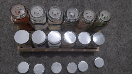 سری نمکپاش کد 305 بسته 12 عددی