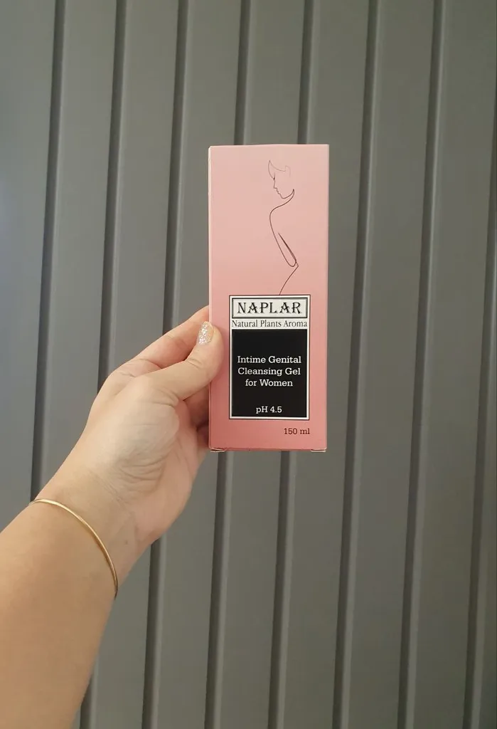 ژل بهداشتی بانوان ناپلار مدل aloevera extract حجم 150 میلی لیتر