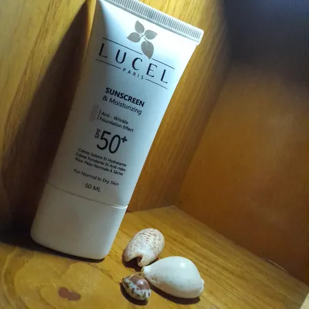 کرم ضد آفتاب لوسل مدل آبرسان حجم 50 میلی لیتر