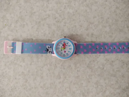 ساعت مچی عقربه ای بچگانه والار مدل عروسکی طرح گربه