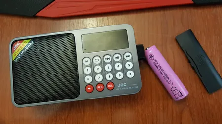 رادیو FM جوک مدل H6108 دارای پورت USB