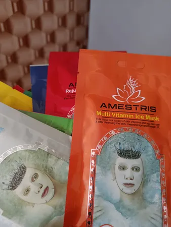 ماسک صورت آمستریس مدل میوه ای وزن 25 گرم بسته 10 عددی