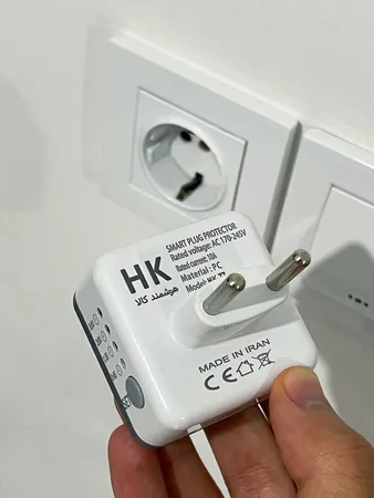 مبدل برق هوشمند کالا طرح تایمردار مدل HK-77