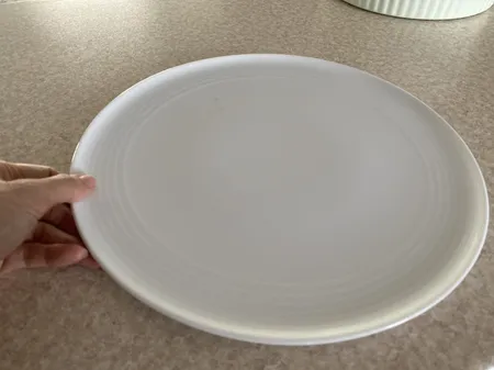 دیس پیتزای چینی زرین ایران مدل پایه دار هتلی 49 کد 30 درجه یک