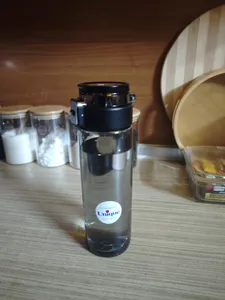 تجریه خرید قمقمه یونیک  کد 1921 گنجایش 0.7 لیتر