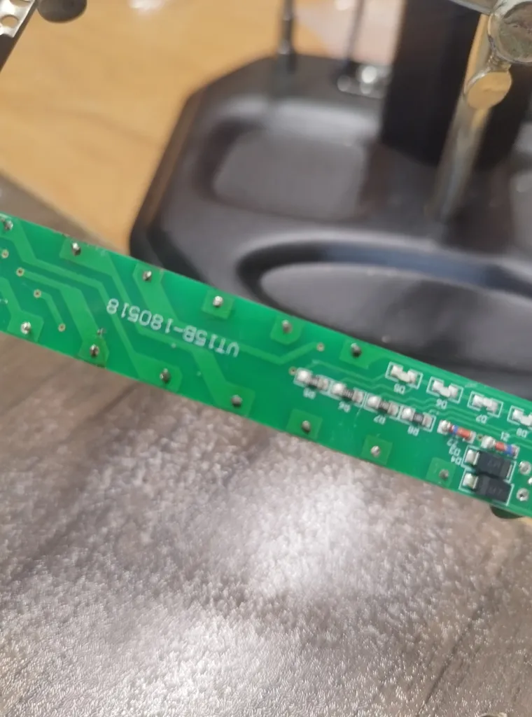 تستر ولتاژ سون الکتریک مدل ST-400