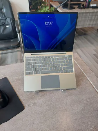 پایه نگهدارنده لپ‌تاپ کیوب مدل X