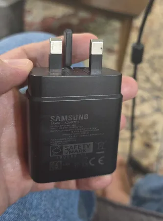 شارژر دیواری 45 وات مدل XBEG-TA845W