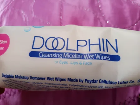 دستمال مرطوب پاک کننده آرایش دلفین مدل 001 بسته 60 عددی
