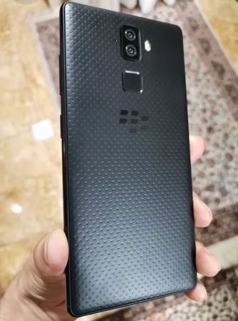 گوشی موبایل بلک بری مدل Evolve BBG100-1 دو سیم‌ کارت ظرفیت 64 گیگابایت