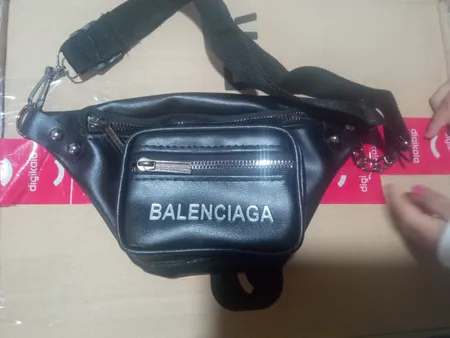 کیف کمری دخترانه مدل پاریس کد 1400