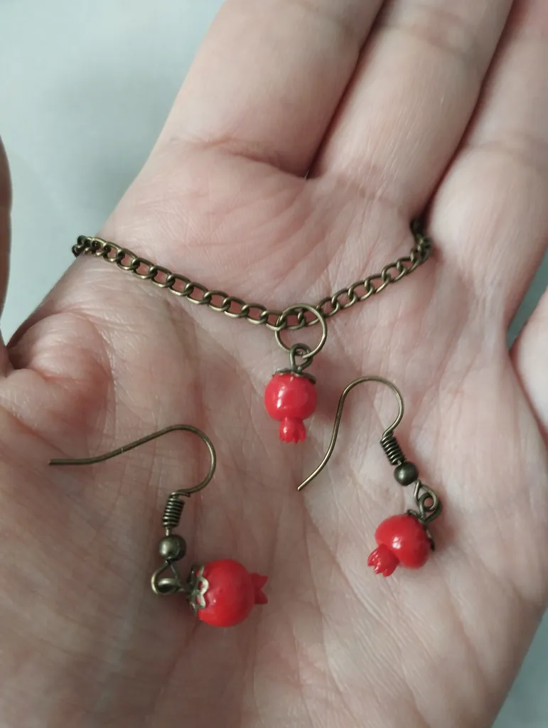 نیم ست زنانه مدل انار یلدا کد GLD