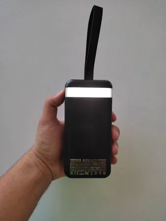 پاوربانک 22.5 وات ریمکس مدل RPP-660 ظرفیت 30000 میلی آمپر ساعت