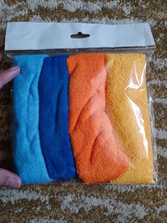 دستمال نظافت خودرو ای پی ام مدل  02 APM مجموعه 4 عددی