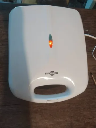 ساندویچ ساز نانانی مدل NSM-060