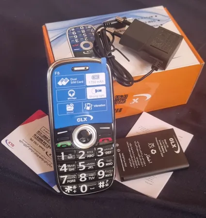 گوشی موبایل جی ال ایکس مدل F8 دو سیم کارت