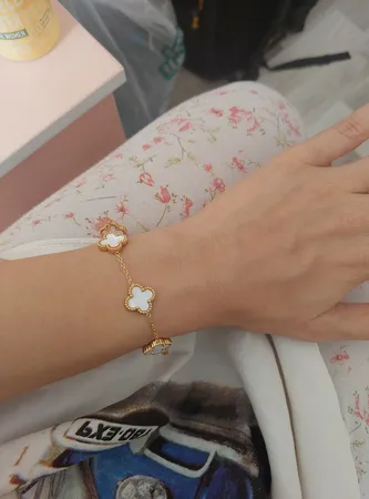 دستبند زنانه مدل ونکلیف