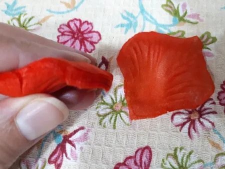 گلبرگ گل مصنوعی شیک و تک مدل DSH 104