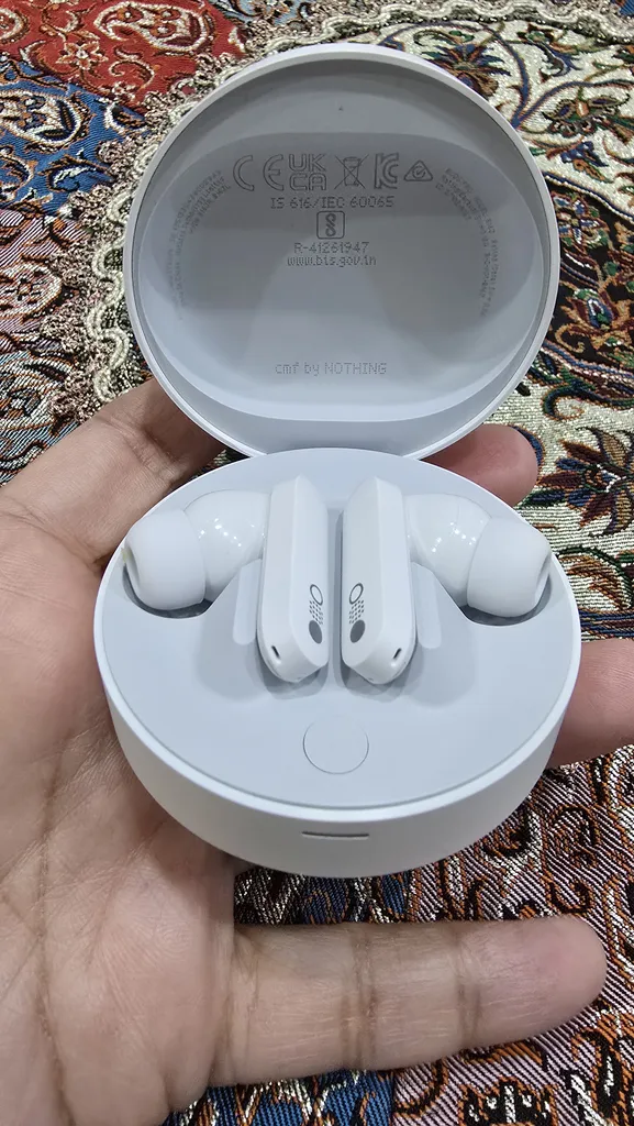 هدفون بلوتوثی ناتینگ مدل CMF Buds Pro