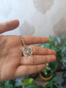 تجریه خرید گردنبند دخترانه مدل پلاک پروانه