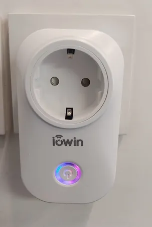 پریز هوشمند آی.او.وین مدل WinPlug