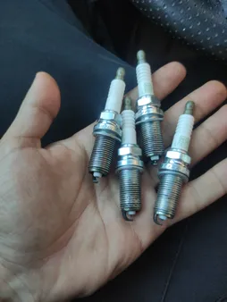 شمع خودرو ان جی کی مدل 5018 بسته 4 عددی