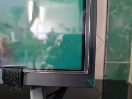 محافظ صفحه تلویزیون مدل SAM-55 مناسب برای تلویزیون 55 اینچ 