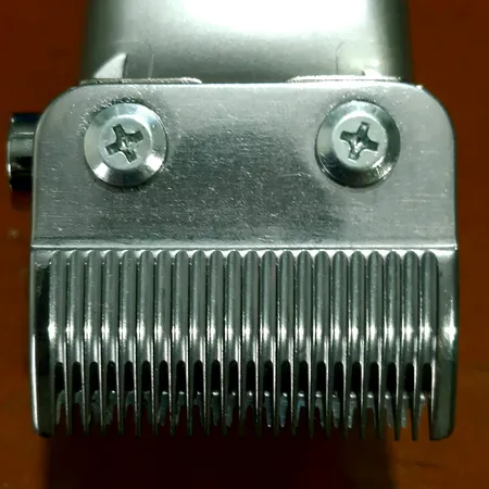 ماشین اصلاح موی سر و صورت وی جی ار مدل V-652