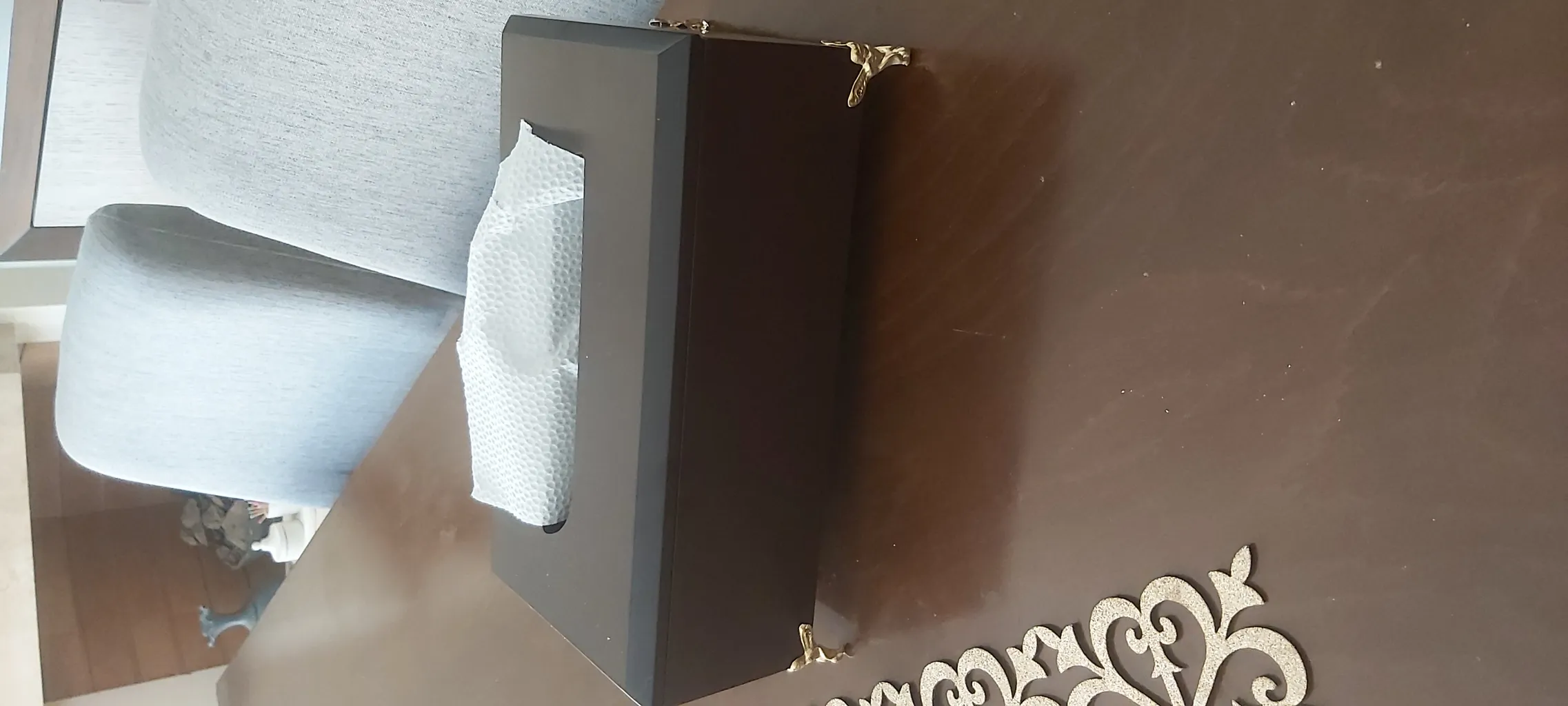 جا دستمال کاغذی مدل پایه فلزی درب دار  کد 40000