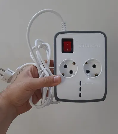 محافظ ولتاژ سیماران مدل SM-225-N