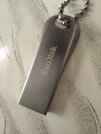 فلش مموری سن دیسک مدل Ultra Luxe ظرفیت 64 گیگابایت