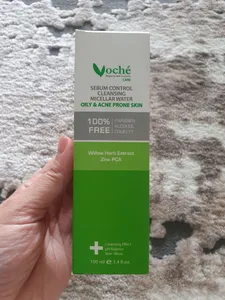 تجریه خرید محلول پاک کننده آرایش وچه مدل  Acne Prone حجم 100 میلی لیتر